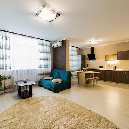 Studio Apartment On Bazhana Kiev Luaran gambar