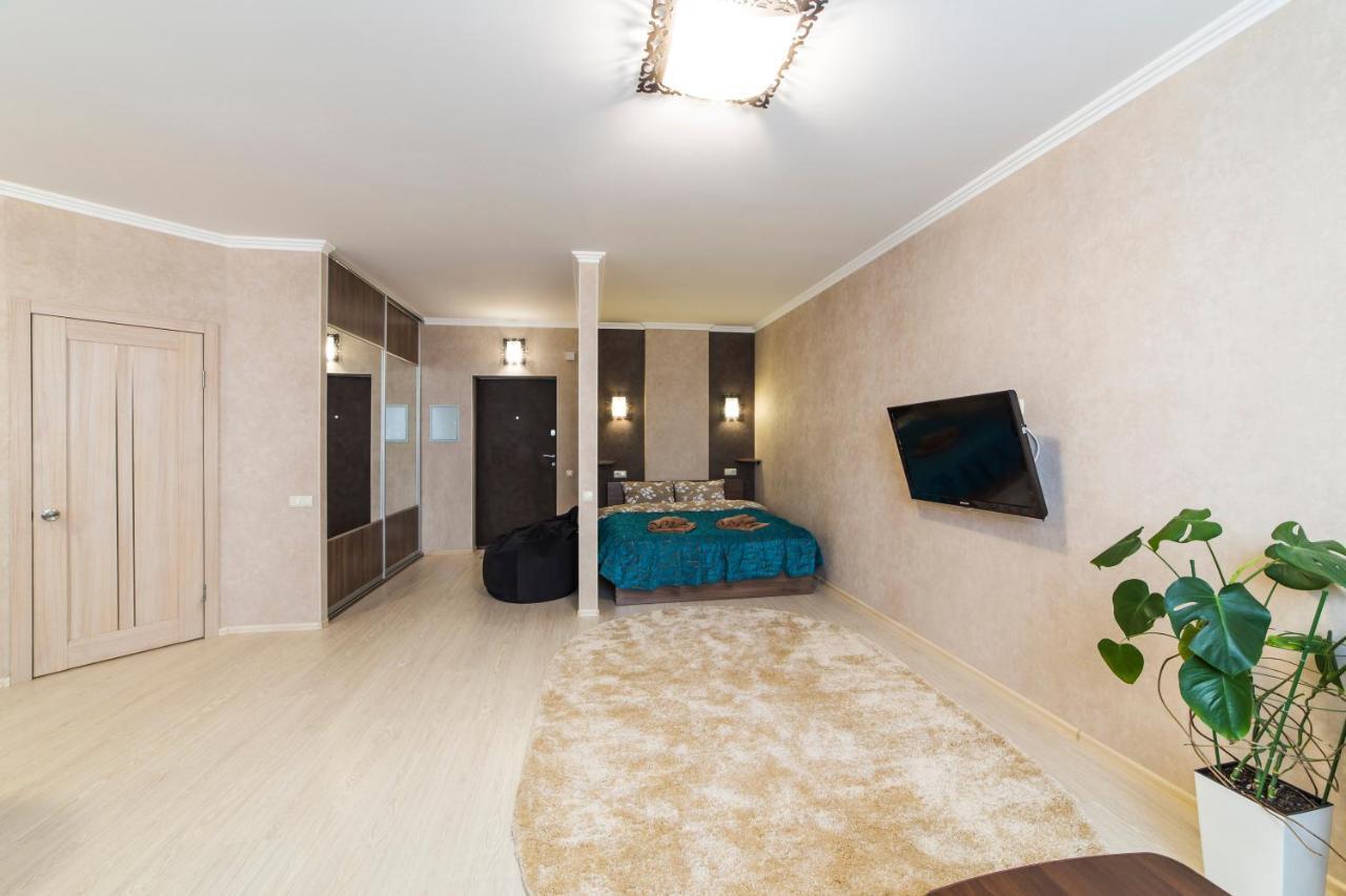 Studio Apartment On Bazhana Kiev Luaran gambar